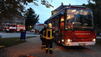 hasiči bus EixrzpCWsAAfFDk